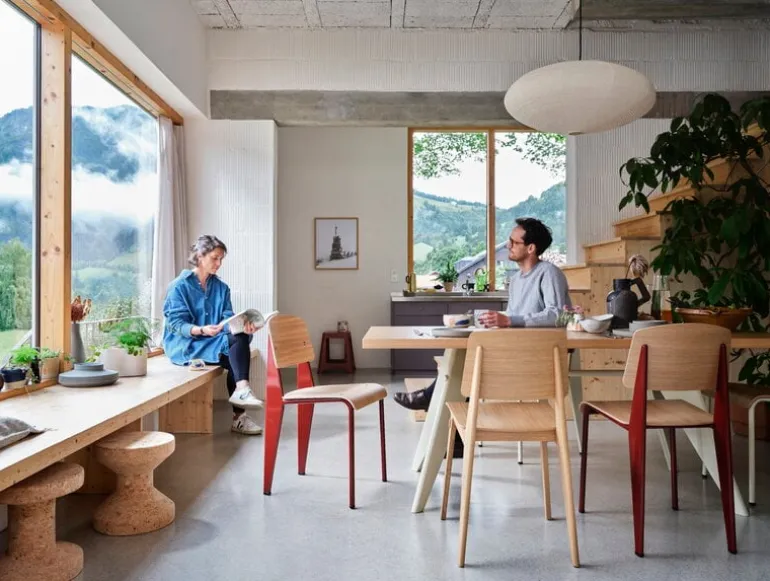 Vitra Standard chair, Japanese red - oak