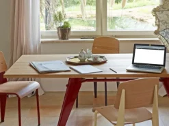 Vitra Standard chair, Prouvé Blanc Colombe - oak