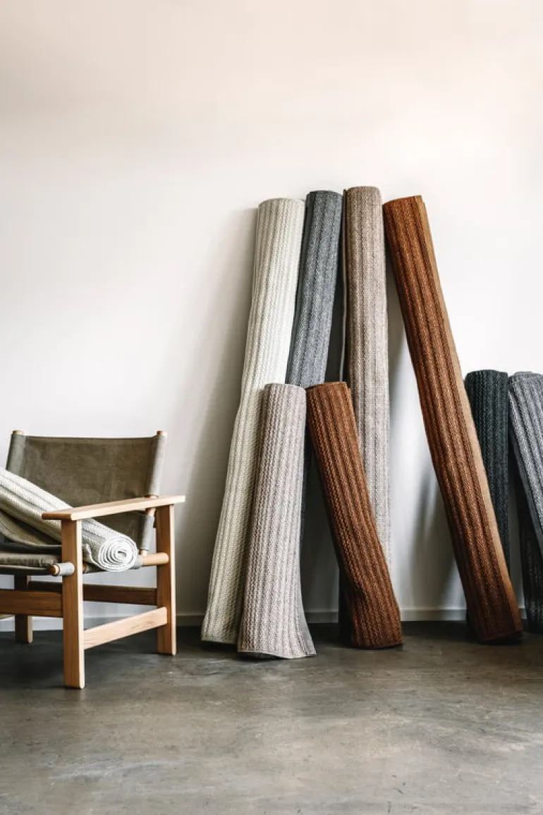 VM Carpet Duo Haiku rug, black