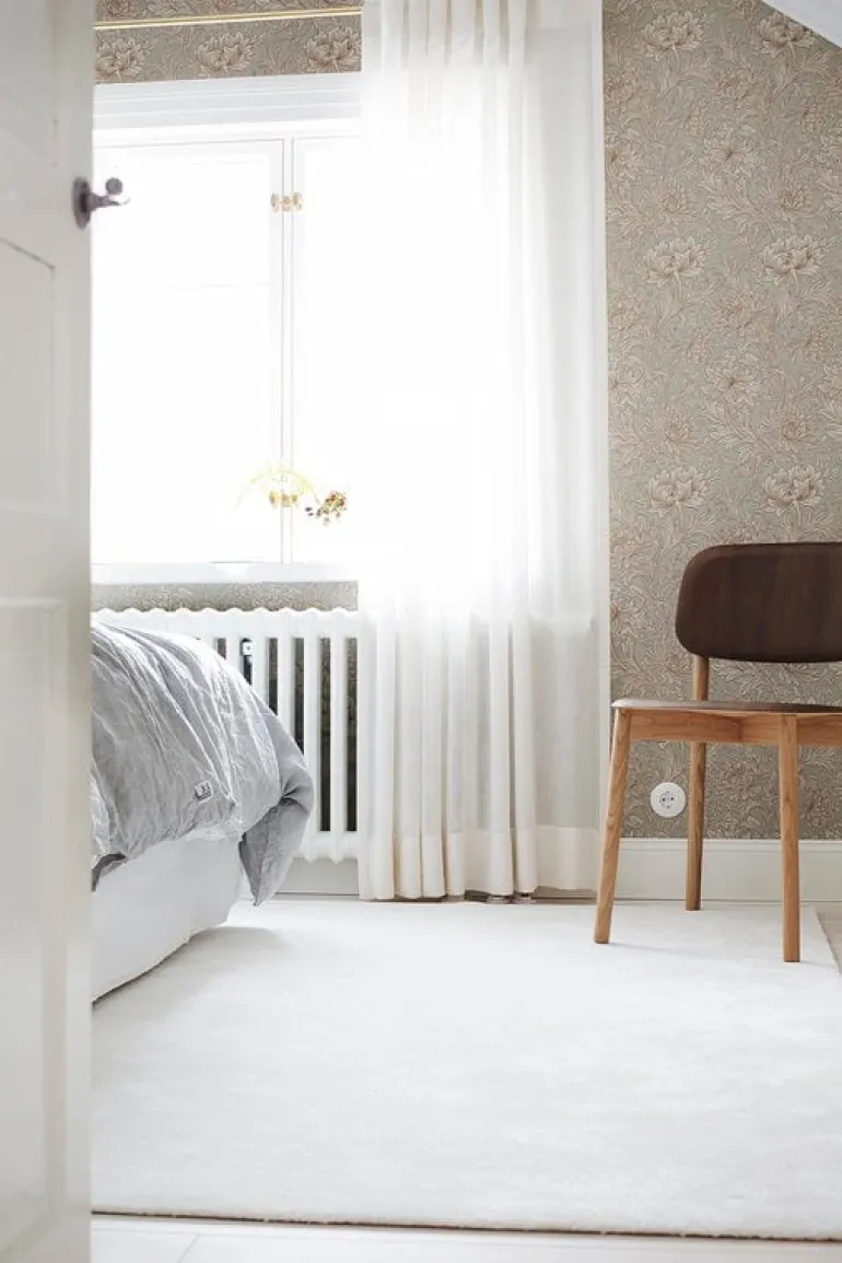 VM Carpet Hattara rug, white, narrow edging