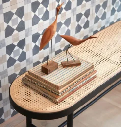 Warm Nordic Beak Bird, Tall Heron, oak