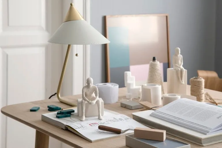 Warm Nordic Brass Top table lamp, warm white