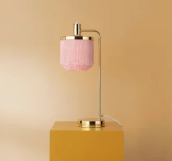 Warm Nordic Fringe table lamp, pale pink