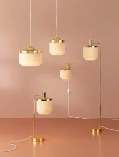 Warm Nordic Fringe table lamp, cream white