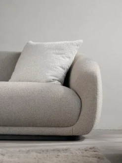 Wendelbo Montholon 2,5 seater sofa, Cuddle 04 beige
