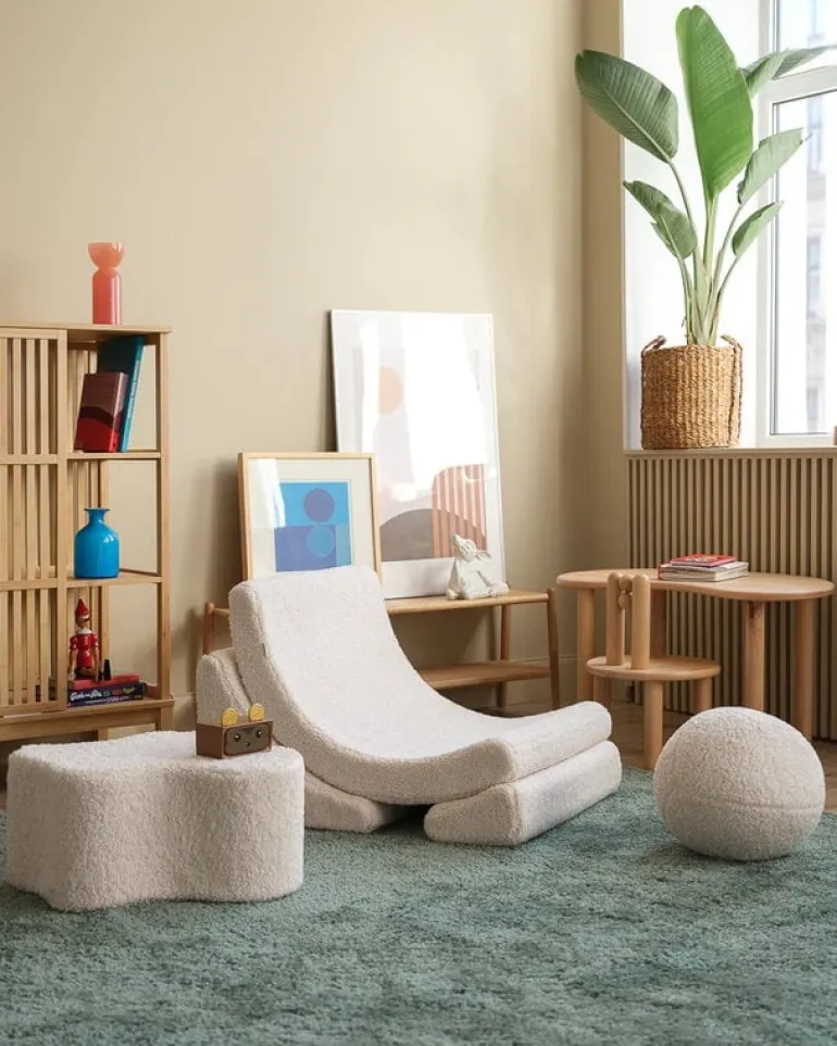 Wigiwama Moon chair, cream white