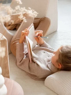 Wigiwama Rainbow playset, marshmallow