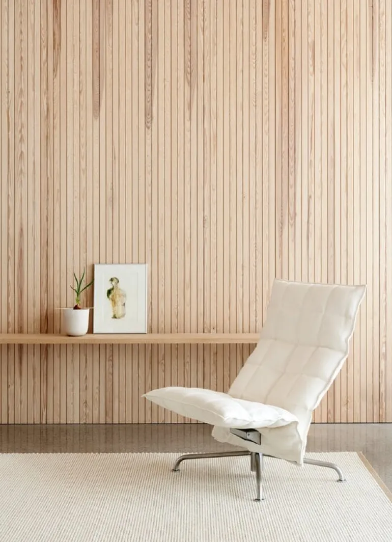 Woodnotes K chair, narrow, swivel star base, black