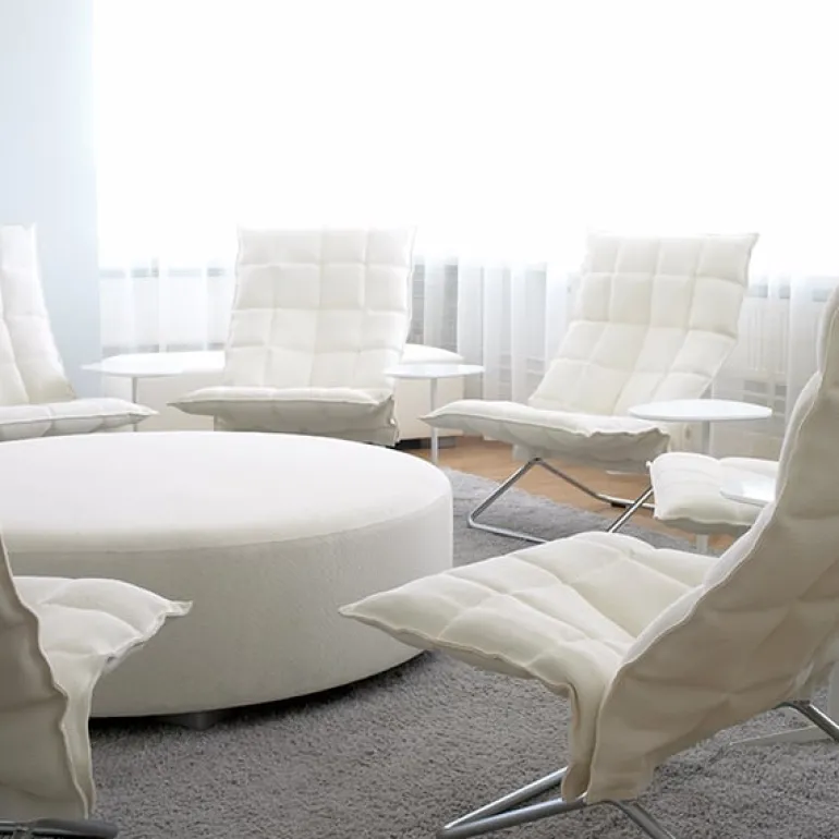 Woodnotes K chair, narrow, tubular base, natural/white