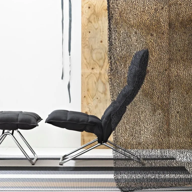 Woodnotes K chair, narrow, tubular base, black