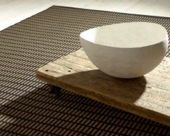 Woodnotes New York rug, black - natural