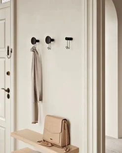 Woud Around wall hanger, large, black painted oak - black metal