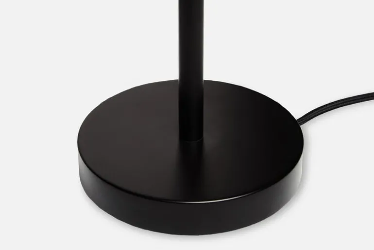 Woud Cono table lamp, black