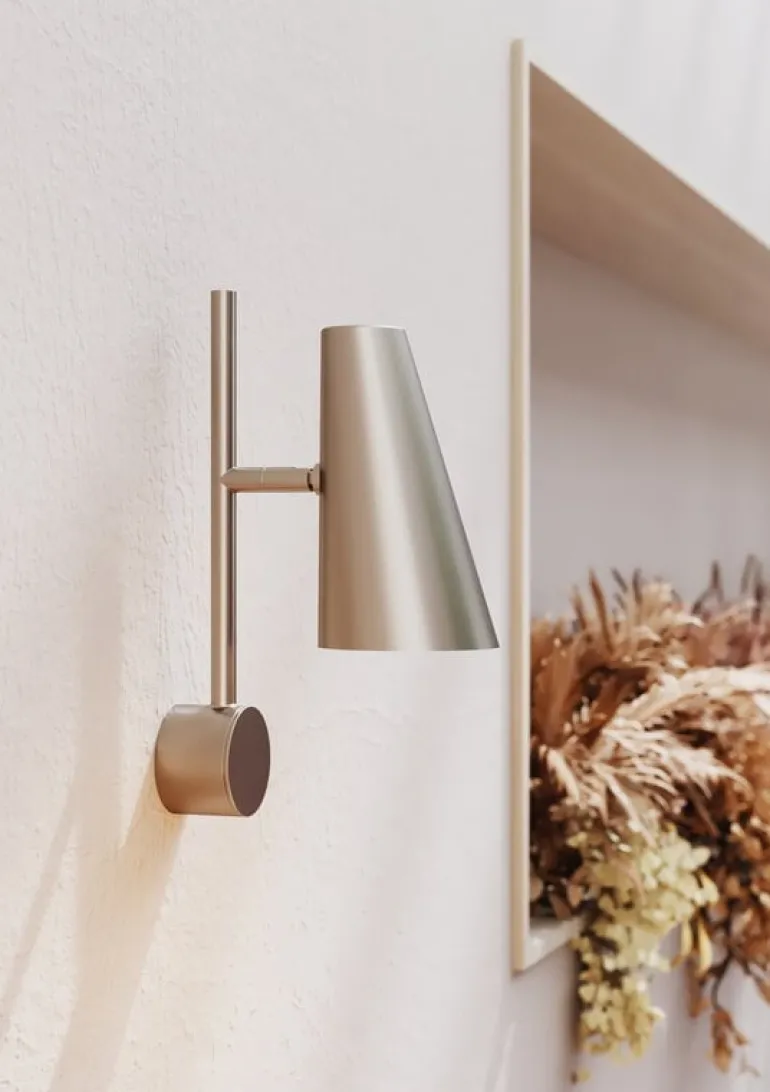 Woud Cono wall lamp, satin