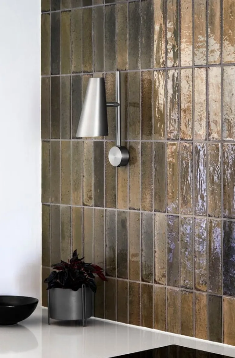 Woud Cono wall lamp, satin