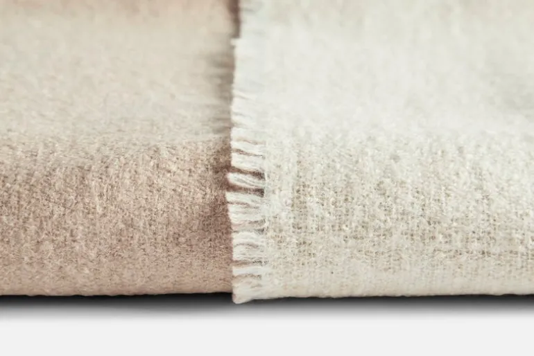 Woud Double throw, off-white - beige
