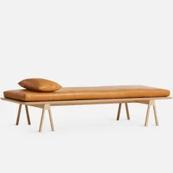 Woud Level daybed, white pigmented oak - cognac leather Envy