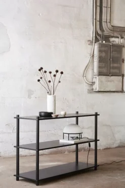 Woud Pump table lamp